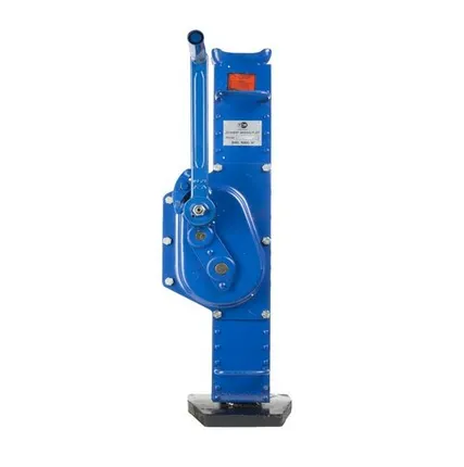 Фото №0 Домкрат реечный TOR ДРН 5000 г/п 5 т с низким подхватом