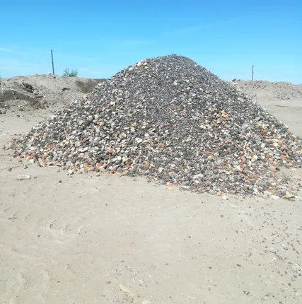 Фото №2 Щебень шлаковый 10-100 с боем шамотного кирпича