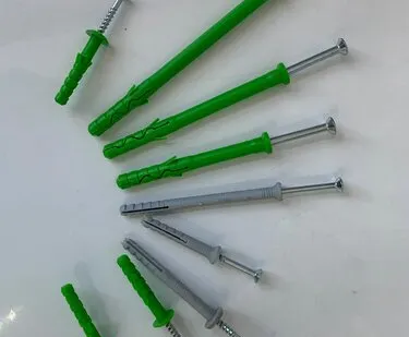 фото Дюбель-гвозди