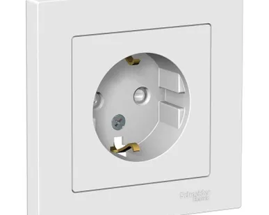 фото Розетка 1-м СП AtlasDesign 16А IP20 с заземл. защ. шторки в сборе бел. SE ATN000144