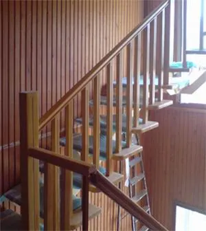 Фото №0 Изготовление лестницы из сосны