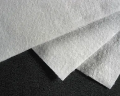 фото Геотекстиль садовый