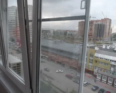 фото Остекление балкона пластиковыми конструкциями