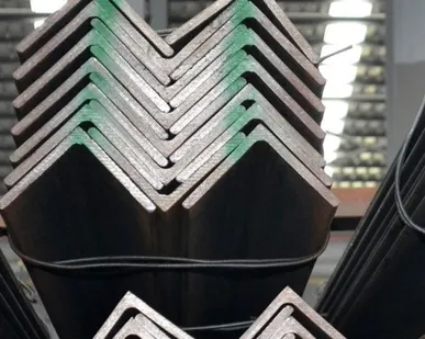 фото Уголок 160х100х12 мм ст 09г2с ГОСТ 8510