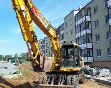фото Аренда гусеничного экскаватора Komatsu PC210, Калининград