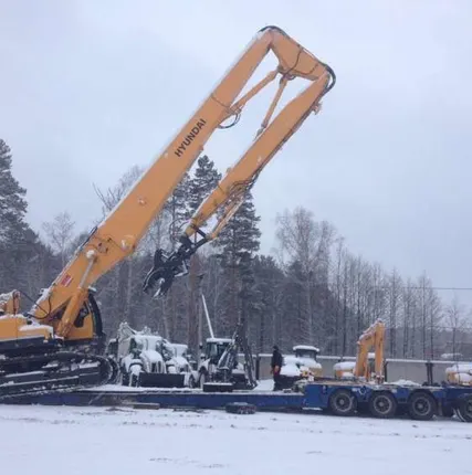 Фото №0 Экскаватор разрушитель на основе Хёндай 520 серии. С длиной стрелы 28 м. С