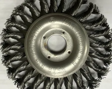 фото дисковая щетка по металлу