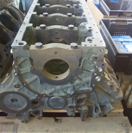 Фото №0 740.21-1002012-21 - блок цилиндров в сборе (740)