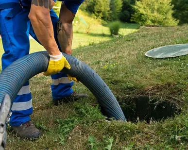 фото Откачка канализационного колодца