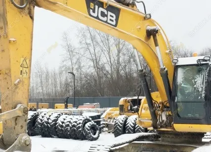 Фото №0 Аренда гусеничного экскаватора JCB JS 240, Майкоп