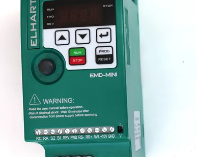 фото Преобразователь частоты EMD-MINI – 015 S, 1,5 кВт, 220 В