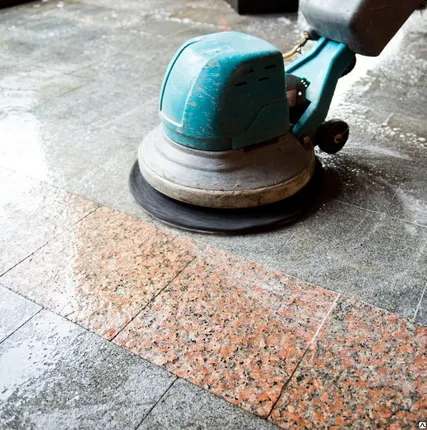 Фото №0 Глубокая чистка полов из мрамора