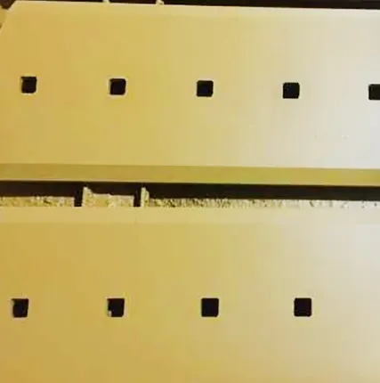 Фото №0 Нож сред. Т11.01  011501-93-22 (5 отв. со скосом) импорт на специальную технику Четра (Промтрактор)