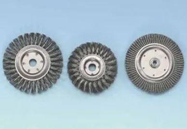 фото Щётки для углошлифовальных машинок и стационарных машин для обработки сварн