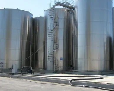 фото Ёмкость вертикальная стальная