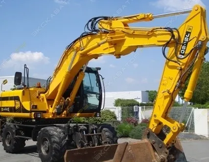 Фото №0 Аренда колесного экскаватора JCB JS 160W, Саратов