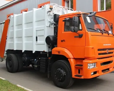 фото Мусоровоз с задней загрузкой 585130 (Zoeller Mini XL-H) КАМАЗ
