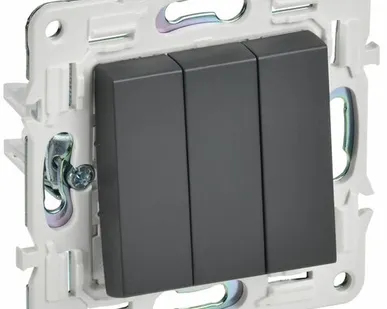 фото SKANDY Выключатель 3-клавишный 10А SK-V11T титан IEK