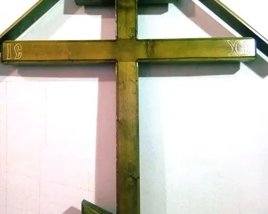 фото Кресты лакированные