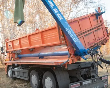 фото Загрузчик сеялок универсальный ЗСУ-25 "Поток" для автосамосвалов с боковой разгрузкой
