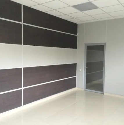 Фото №1 Стеновая панель на основе ГКЛ Структурированная пленка ПВХ ( орех макадамия)