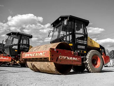 фото Аренда грунтового катка Dynapac 150D