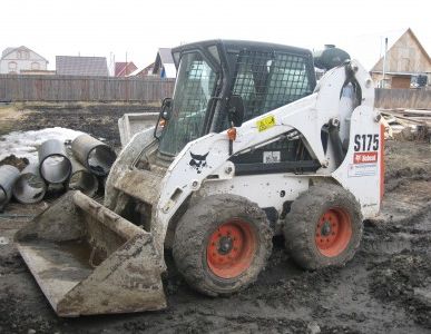 фото Сдам в аренду мини-погрузчик AMOG DK 604,1