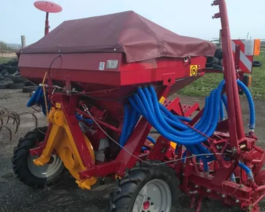 фото Сеялка зерновая спу-6Д