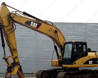 фото Аренда гусеничного экскаватора Caterpillar 235, Мытищи