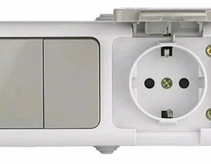 Фото №0 Блок ОП розетка 1-м 16А с заз. с крышкой+выкл. 2-кл. Мурманск IP54 сер. EKF