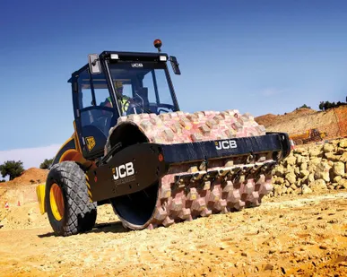 фото Грунтовый каток JCB VM 115 D/PD