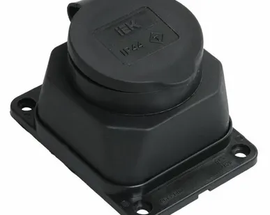 фото Розетка каучук 1-ф., 16А настенная с защитной крышкой...