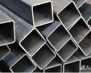 фото Трубы профильные 40х40х2