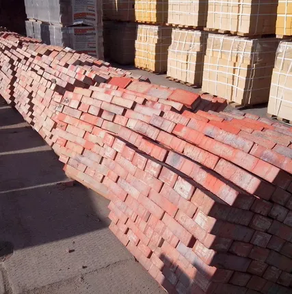 Фото №0 Кирпич керамический Красный рифленый М200 Энгельс