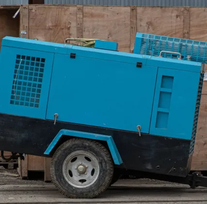 Фото №0 Передвижной компрессор Dali DLCY-15/15 B-С (Cummins) Б/У в Москве