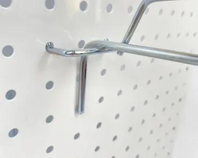 фото Крючок на перфорацию одинарный с ценникодержателем L=100мм, d=5мм, шаг 50мм, цинк