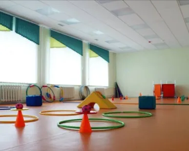 фото Подвесной потолок для школы