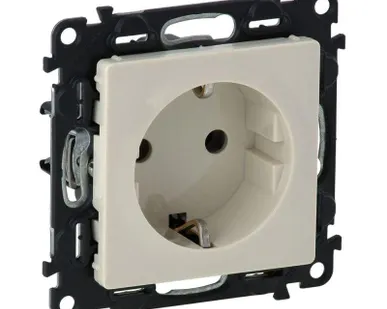 фото Механизм розетки 1-м СП Valena Life 16А IP20 250В 2К+З с лиц. панелью защ. шторки безвинт. зажимы сл. кость Leg 753520