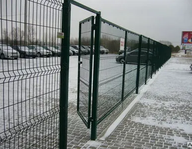 фото Забор металлический, панельный