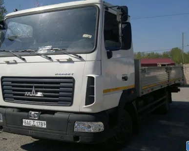 фото МАЗ 4371Р2-428-000 бортовой