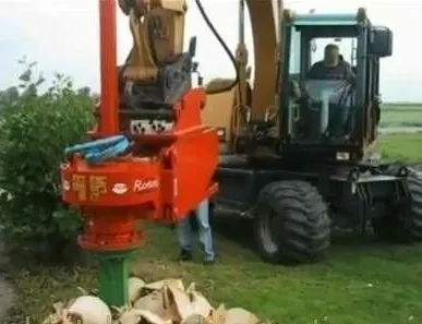 фото Роторный измельчитель пней FERRI ROTOR 17/25