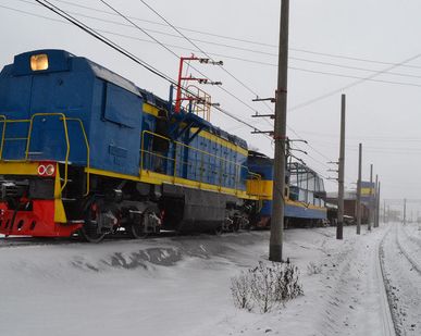 фото Вагонотолкатель электромеханический ТЭВ-25