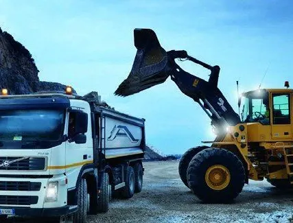 Фото №0 Уборка снега г. Каринское