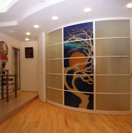 Фото №0 Перегородка радиусная