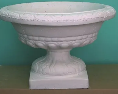 фото Вазон бетонный для цветов