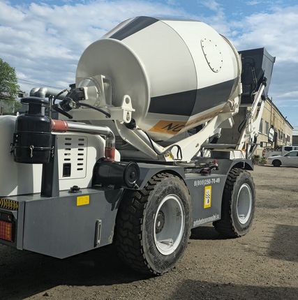 Фото №2 Бетоносмеситель с самозагрузкой YNIX QGMC6000 (до 24м3)