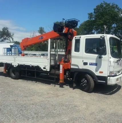 Фото №0 Грузовой бортовой Hyundai HD120 с КМУ JanGin GL515 Отриц. угол наклона