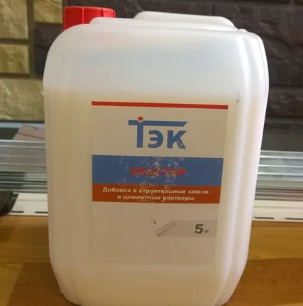Фото №0 Добавка (пластификатор) для сухих смесей "ТЭК" Эластор 3л