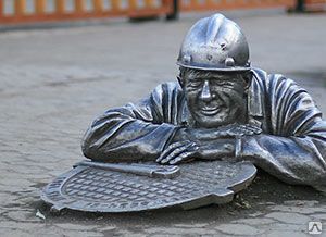 фото Люки чугунные канализационные