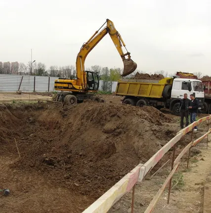 Фото №0 Перемещение грунта бульдозером